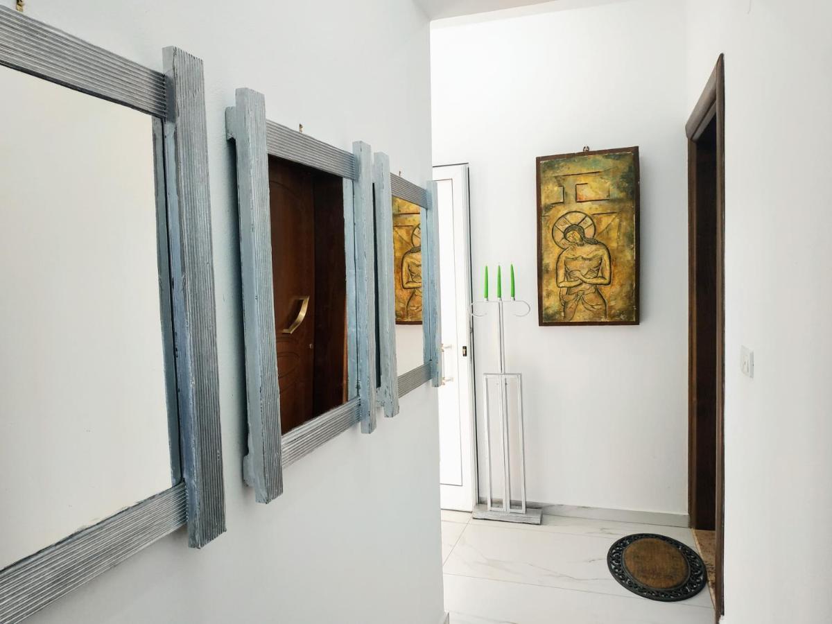 Of Light Apartment Perama (Crete)
